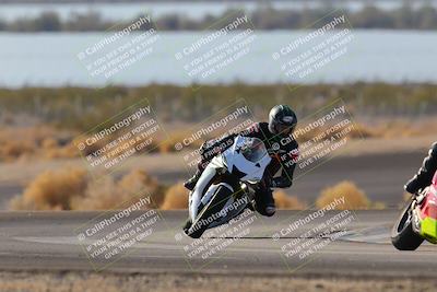 media/Dec-18-2022-SoCal Trackdays (Sun) [[8099a50955]]/Turn 14 (940am)/